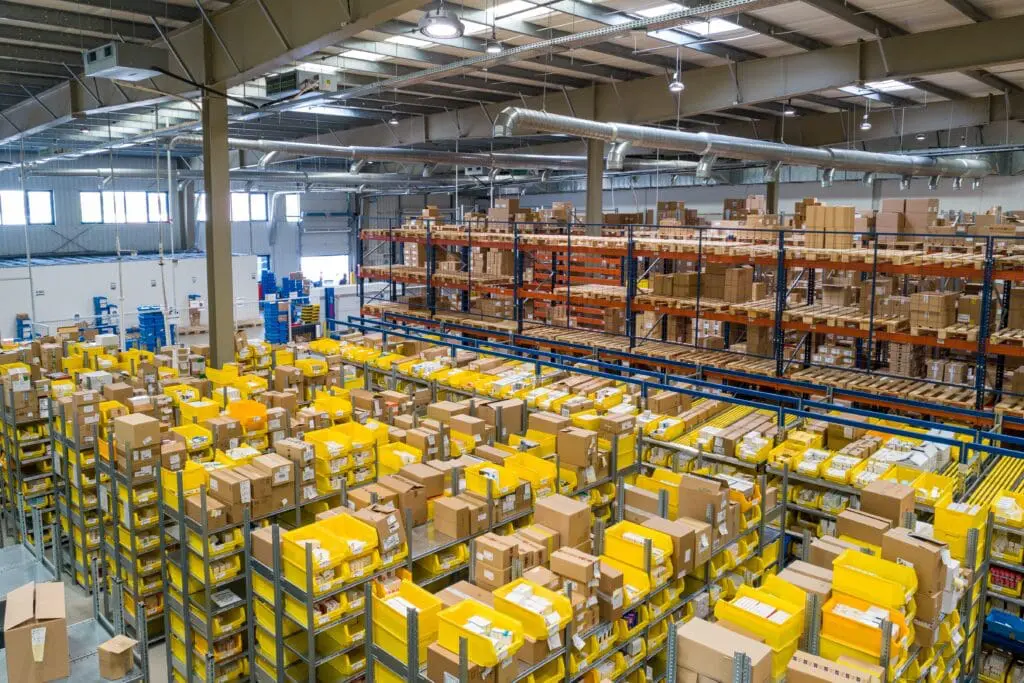 Efficiënt opslaan van goederen met Adaption's Warehouse Management Systeem