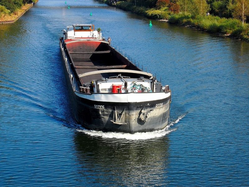 Binnenvaart Binnenvaart is een van de modaliteiten waar Adaption software oplossingen voor ontwikkeld heeft